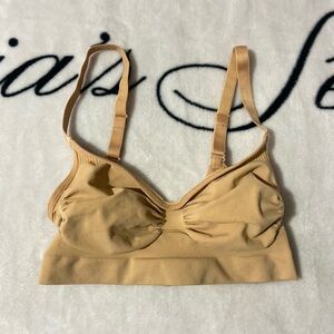 Skims seamless sculpt bralette